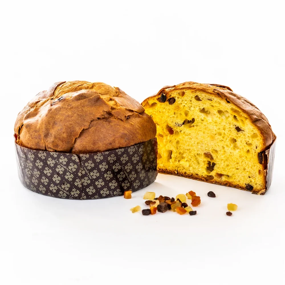 Fetta di panettone classico della tradizione